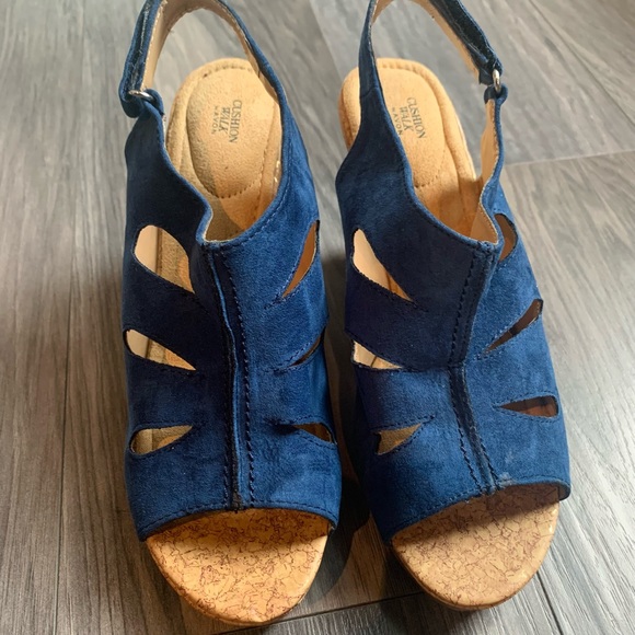 Avon Cushion Walk Suede Wedges (Navy Blue) - Picture 3 of 4